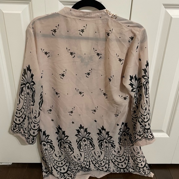 pink flowy top - Picture 2 of 3